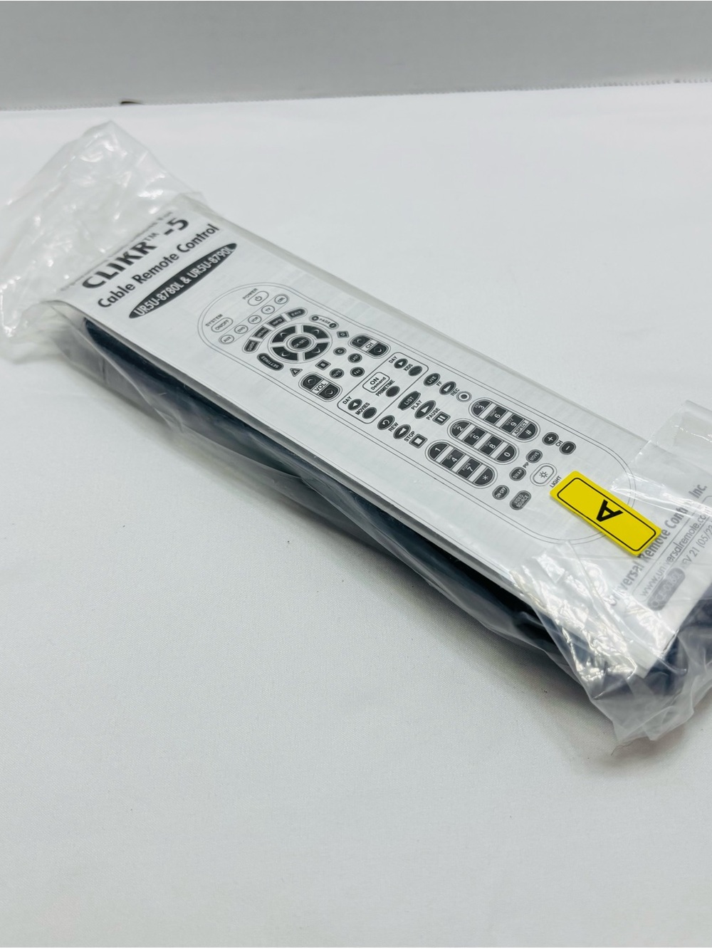 Black Universal Remote Control - Picture 2 of 2